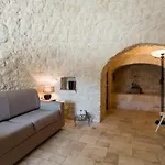 Resort Borgo D'itria 3*