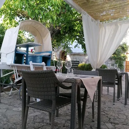 Resort Borgo D'itria 3*